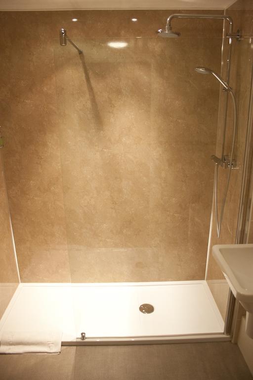Kings Arms Hotel Thirsk Quarto foto